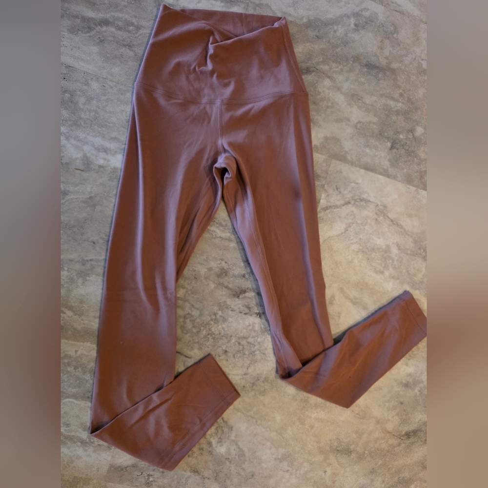 lululemon athletica High-Rise Leggings in Mauve Brown